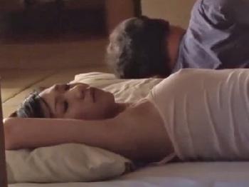 真夏で薄着の弟の妻にムラっと興奮が止まらず理性崩壊する義兄