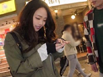 新宿でモノにした巨乳リアル系女性会社員をホテルに連れ込んで死ぬほど性行為