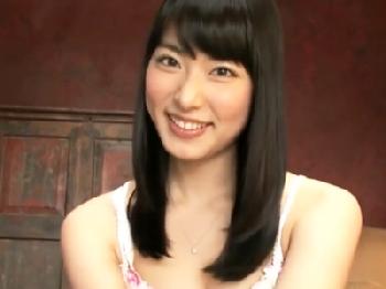 イヤらしい舌使いでペニスをねぶりつくす情熱的ベロチュー密着性交