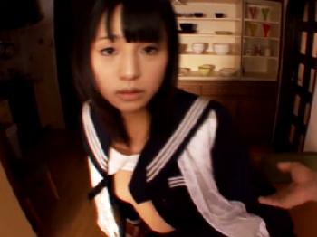 自宅に拉致監禁した美少女女子校生を脅してゴムなし凌辱する変態野郎