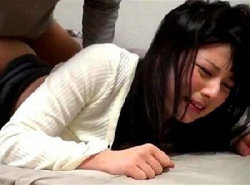 ボイン女子大生な家庭教師を親がいない間に中出し性暴行した一部始終