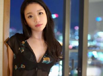 至高のエロイイ女と至高のSEXを。普段は社長秘書として働く美女がホテル高層階で優雅なハメ撮り