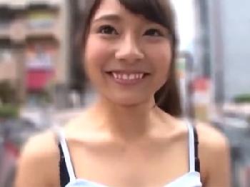 逆ナンで捕まえた一般男性に敗北→膣内射精されるお姉さん