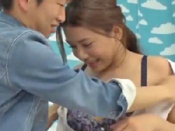 チェリーボーイを優しく筆おろししてくれた巨乳人妻