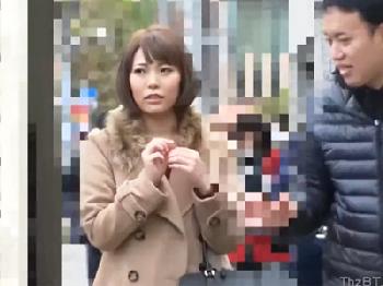 極上人妻をナンパ→電動マッサージ器当てながら挿入したら快楽絶頂してる