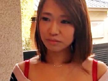 引き籠りの男の子を癒す為に巨大な乳房のお姉さんが性的イタズラを受け入れ性交し放題!!