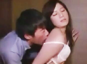 村上涼子-性的欲望処理当番とかいう異常な風習がある町とは知らず引っ越してきた人妻の運命