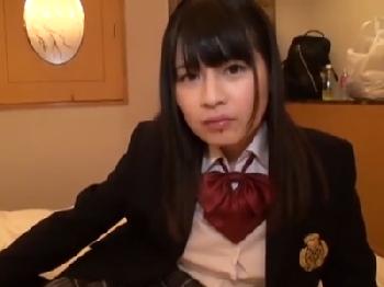アイドル志望な真面目女子校生を言葉巧みに騙して校則ハメ撮り敢行W