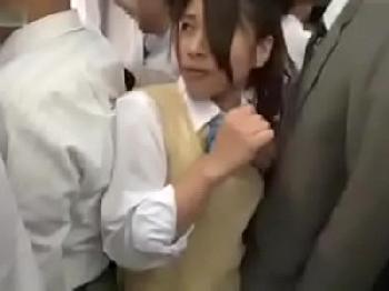 満員電車で女子校生痴漢焦らし→公衆便所に移動し蒸れたヴァギナにコンドーム無しで性交