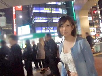 新橋のカラオケで働くアルバイターをバイト帰りにナンパし即ホ獲得