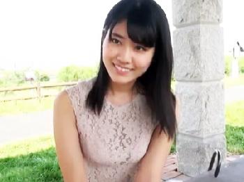 ナンパした美少女を人気のない場所に連れ込み中出し強姦!!