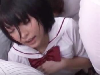 毎朝繰り広げられている埼京線でのストレス男性会社員による女子校生痴漢