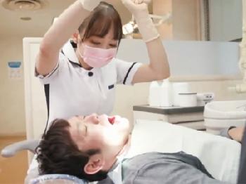 とても綺麗な女性歯科医が治療にきた男性患者を痴女責めして精液搾取