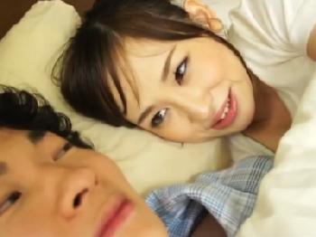 でか乳主婦に夜這いされて‥