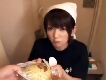 マジックミラー号合コンで即挿入してやり逃げされるビキニ美女