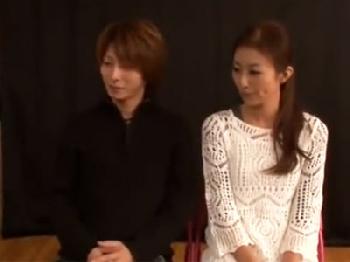 スレンダーの元モデル妻が容赦ないハードピストン挿入で強制アクメ