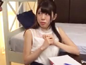 親の再婚で出来た女子校生妹にご奉仕を強要して性的欲望処理する変態兄W