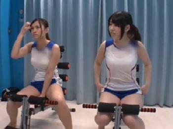 アスリートな素人娘を言葉巧みに騙してフェラチオさせて口内発射!!