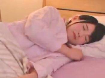 余裕の手コキパイズリで精液ぶっこ抜いた巨乳お姉さん