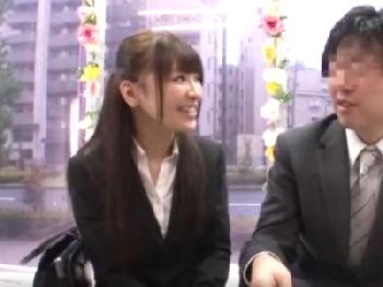 会社で気まずくなること間違いなし!!キラキラの新人女性会社員と上司でSEXしてもらうW