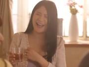 子供の頃は可愛がってもらっていた母の友人が若い肉棒と秘密の一夜