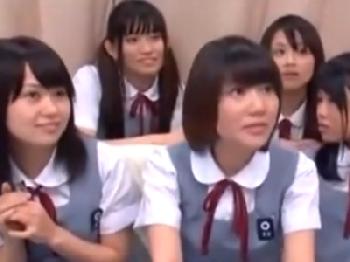 巨乳の妹が兄を官能的に誘い肉棒を求める