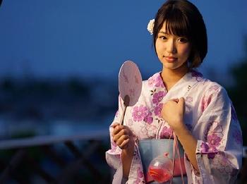 クラスでもとびっきりの美少女!!天使過ぎる同級生との熱々同棲生活