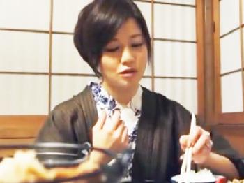 初体験の浮気旅行で夫の祖チンとは大違いの巨根で絶頂させられる素人人妻