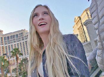 アメリカでナンパしたブロンド美女をホテルに連れ込み日本人ペニスで責めまくる