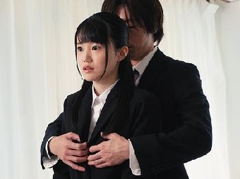 取り柄のない就活生が自分のコンプレックスである貧乳を武器に3P面接W