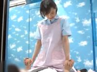 看護専門学校の20歳素人がマジックミラー号で素股→事故挿入されまさかの子宮へ直接ぶっかけ射精に絶頂W