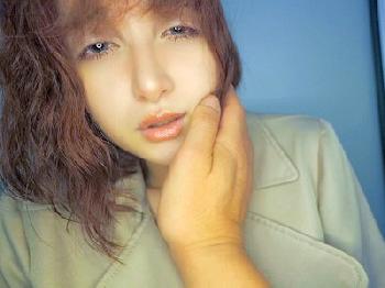 キュートなハーフ顔の美少女をドラッグ漬けにしてセックスする!!オメコ内でスペルマ発射されても気づいてない？