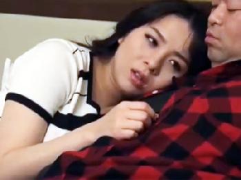 グラマーでエロティックな新婚妻が早くも密通交尾