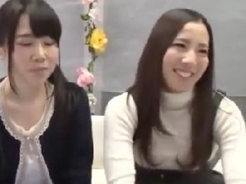 大学で福祉の勉強をしている優等生そうな女子大生が美味しそうにペニスへ猥褻なフェラチオ