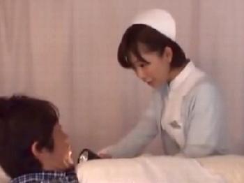 自ら患者の性的欲望処理志願する献身ナース