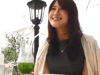 出会い系アプリを利用し男を漁る性的欲望を満たしたい人妻W