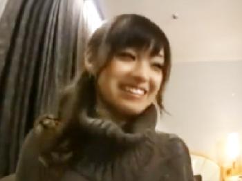 むっつりすけべ素人人妻をナンパ即膣射交尾成功!!