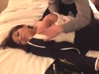 酒で深酔いして意識のない女性会社員をホテルに連れ込み無慈悲な性的暴行!!