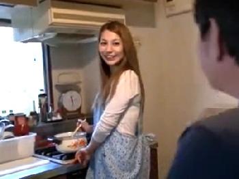 夫の親父ペニスに首ったけ!!息子のギャル系人妻と夜な夜な近親性交