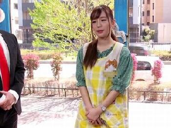 保育士さんがオモチャのモニタリング!!オモチャと言ってもを堪能してもらい潮吹き絶頂W