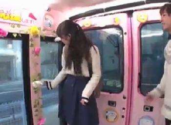 予備校から出てきた品行方正な受験生がMM便へ→勉強しかない頭を全てSEXに変えるストレス発散中出し