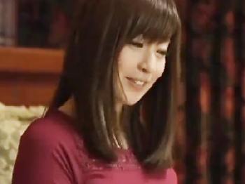 泊まりに来た凄く綺麗な母の友人の自慰姿を目撃→肉欲剝き出しの密度の濃い不貞交尾開始!!