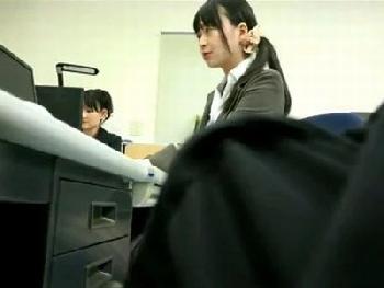 女だらけの部署に配属されて…毎日勃起がおさまらない社内性交