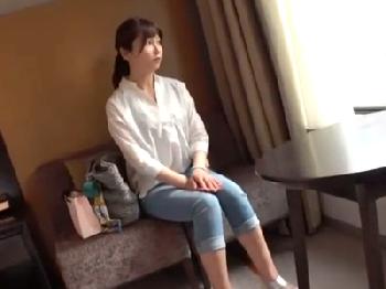 新宿でナンパした39歳素人人妻…性的欲望があり余り過ぎて余裕の密通交尾