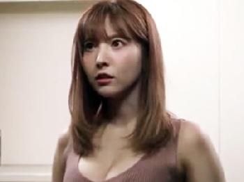 酔っ払って寝込んでる夫を横目に部下と密通交尾に夢中の若妻W