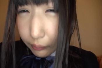 まだあどけなさ残る女子校生をホテルに連れ込み大人ペニスハメ撮り!!