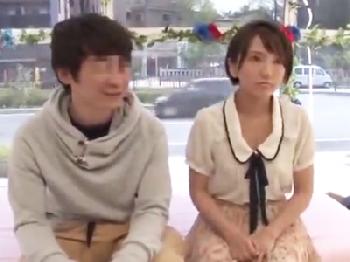 某大学で教育について学ぶ美少女女子大生が同級生の童貞ペニスを筆おろし性交