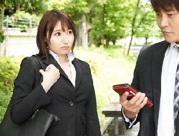 旅行代理店に入って2年…ずっと憧れていた女性上司と相部屋出張