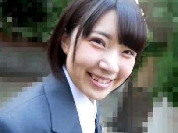 見た目中〇生くらいの童顔幼系が気持ち悪い中年男たちと死ぬほど性行為