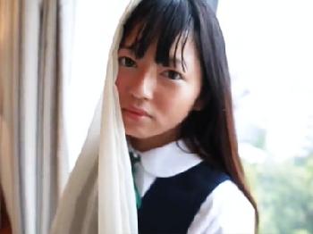 経験人数が2人の初心で清楚な美少女女子校生と汗だくになるまで性交する